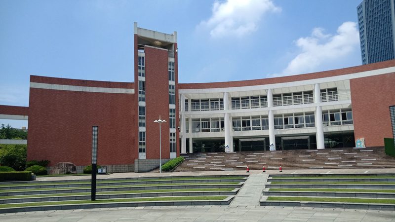 继电器安装：如何选择合适的安装厂家**